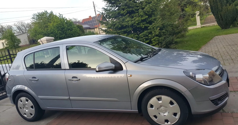 Opel Astra cena 13300 przebieg: 164000, rok produkcji 2005 z Jarosław małe 191